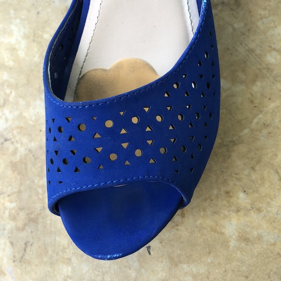 Cobalt blue faux suede platforms - Picture 4 of 4